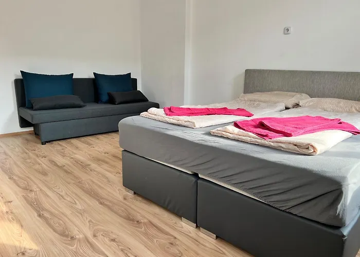 Spacious 4br For Friends & Families Apartment *
