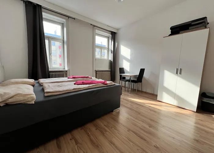 Apartment Spacious 4br For Friends & Families