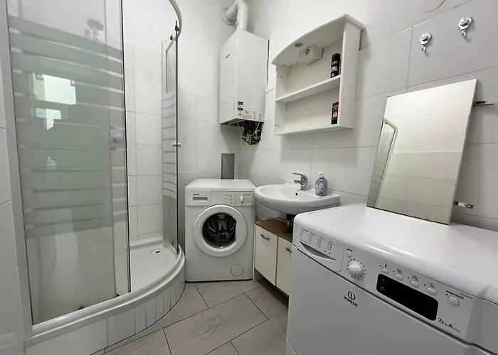Spacious 4br For Friends & Families